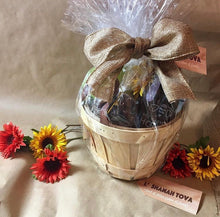 Load image into Gallery viewer, Rosh Hashana Apples & Honey Gift Basket