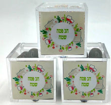 Load image into Gallery viewer, Mini Chag Pesach Sameach Boxes
