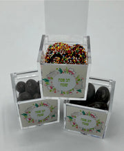 Load image into Gallery viewer, Mini Chag Pesach Sameach Boxes
